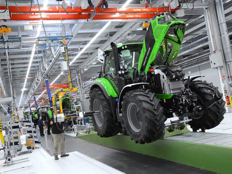 Rynek ciągników nowych - gorzej niż przed rokiem