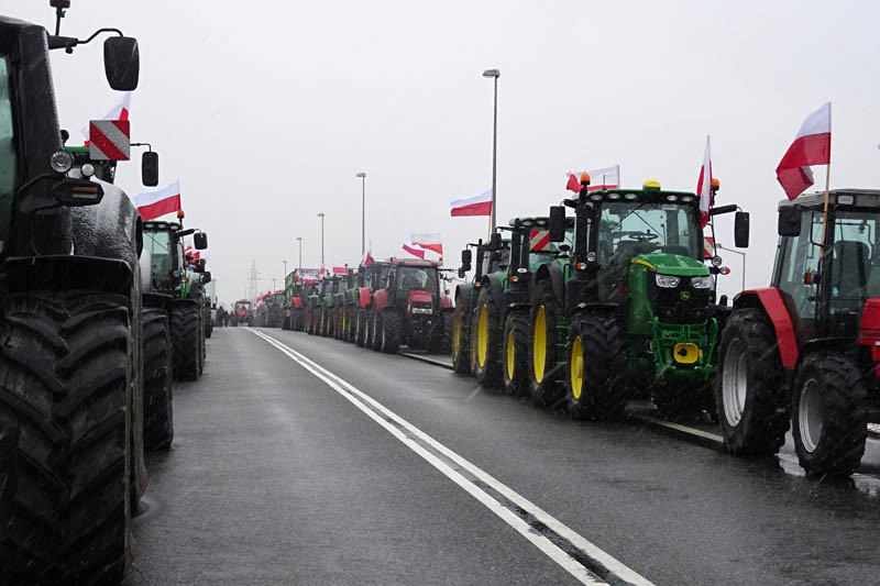 Ponad 500 protestów lokalnych. Włodarze miast nie chcą protestujących