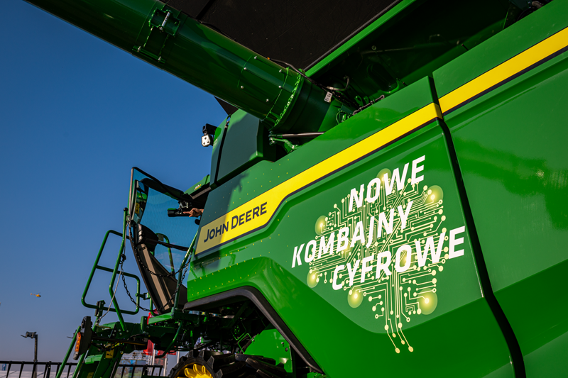 John Deere z premierami i atrakcjami na Agro Show 2025