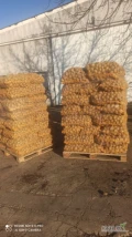sprzedam ziemniaki jadalne odmiana Colomba kaliber 35-50 z jasnej ziemi opakowanie worek 25 kg na palecie po 40 sztuk