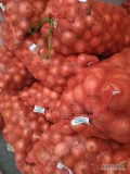 Sprzedam cebulę czerwoną i żółtą kaliber 5+30 kg w siatkach, ilość nieograniczona.