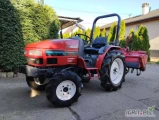  Ciągnik Yanmar YN422F + akcesoria
