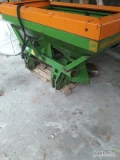 AMAZONE ZAM 1500   ładownosć 1500kg otwierany hydraulicznie na wyposażeniu siatki ,wałek talerze , orginalny lakier  ...