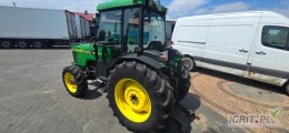 Witam sprzedam ładnego johndeere 5500N rok 1998. Moc 80 koni przedni napęd posiada biegi pełzaki ciągnik w bardzo ładnym stanie do...