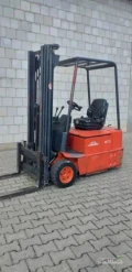 Witam, mam do sprzedania wózek widłowy Linde e15 z 2002 roku, wysokość podnoszenia 4,6m - triplex, bateria dobra. Użytkowany w moim...