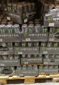 4. Monster Energy 26 palet x 144 paczki
