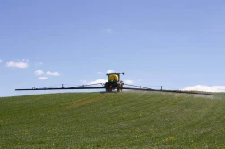 Nowe ciągniki: październik 2020 gorszy niż przed rokiem