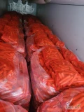 Sprzedam marchew myta, kal.2-4 worek szyty 10kg,  ilosci paletowe I tirowe.
