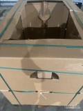 Sprzedam karton boxy po arbuzie, raz użyte w perfekcyjnej kondycji. 110 szt, pojemność 380-400 kg do ustawiania na paletach o wymiarze...