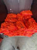 Sprzedam marchew myta lub brudna 