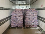 Sprzedam ziemniaki jadalne czerwone bellarosa prosto od producenta. Cena za kilogram 0,50 groszy,pakowane w worki po 15kg. Kontakt tylko...