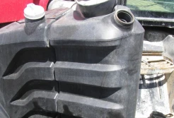 Kradł paliwo robiąc dziurę w zbiorniku. Grozi mu nawet 10 lat więzienia!