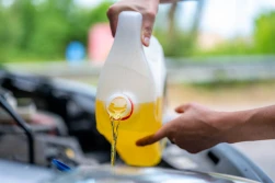 Olej hydrauliczny do maszyn rolniczych - co warto o nim wiedzieć?