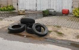 Policja ustaliła kto wylał gnojowicę pod domem wójta Dorohuska