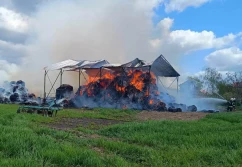 400 balotów słomy poszło z dymem