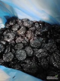 Продаем сушоные сливы с косточкой и без косточки .упаковка по желание...