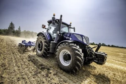 New Holland: program dla klientów, którzy zamówią dowolny ciągnik z serii T7 HD do 30.06.2024