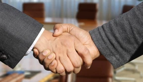 Nouryon poszerza ofertę innowacyjnych nawozów poprzez przejęcie firmy ADOB