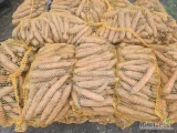 Sprzedam marchew nie myta w worku 10 kg z jasnej ziemi.