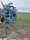 Sprzedam pług Rabe Albatros 3 skibowy. Pług jest bardzo dobrym stanie ma zmienność szerokość orki.