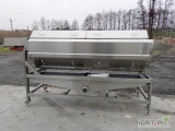 Maszyna do obierania ziemniaków. Rolki o długości 2,5 metra. Korona na rolkach o trzystopniowej gradacji , dzięki temu ziemniaki...