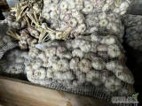 Sprzedam czosnek Polski Harnaś kaliber 6 cm oraz 6,5 cm. Możliwość przygotowania w dowolnej formie : 