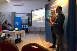 W VipRoomie Jagodowym nie tylko o truskawkach