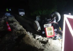 Ciągnik się wywrócił i przygniótł kierowcę