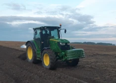 W kwietniu zarejestrowano 1221 nowych ciągników