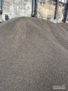 PELLET Z ŁUSKI SŁONECZNIKA   HURT od 760 zł netto t    Oferujemy wysokiej jakości pellet z łuski słonecznika   alternatywę dla pelletu drzewnego i węgla.  Dostępny na składzie opału na Śląsku.    Parametry produktu     Średnica  6 8 mm...