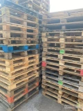Sprzedam palety 120x100 ramowe zabite od dołu 